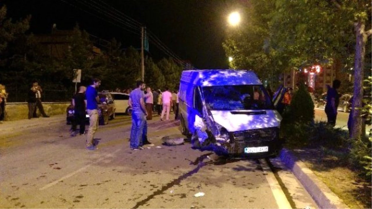 Kastamonu\'da Alkollü Sürücü Dehşet Saçtı: 7 Yaralı