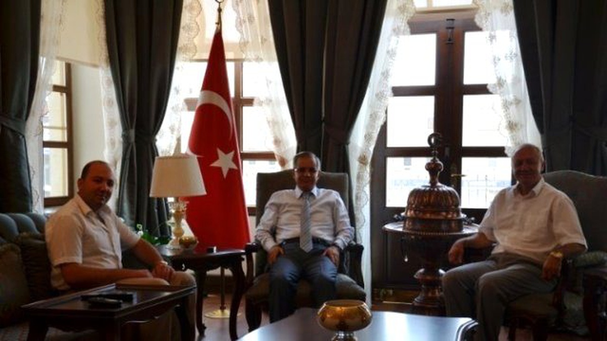 Kilis Kuyumcular ve Sarraflar Odası Başkanlığı\'ndan Vali Tapsız\'a Ziyaret