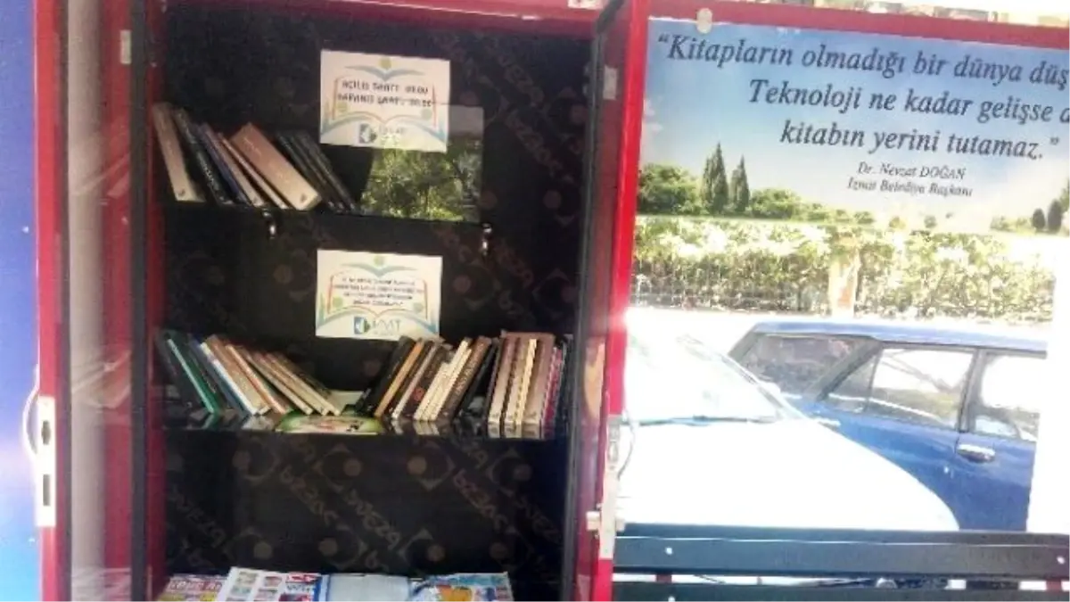 Sokak Kütüphanesine Zarar Veriliyor"