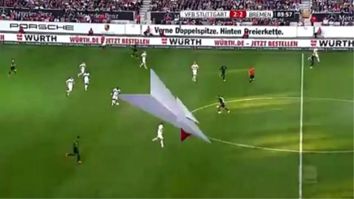 Video: Bundesliga\'da Geçen Sezonun En İyi Golleri: Daniel Ginczek (Stuttgart Vs Werder Bremen)