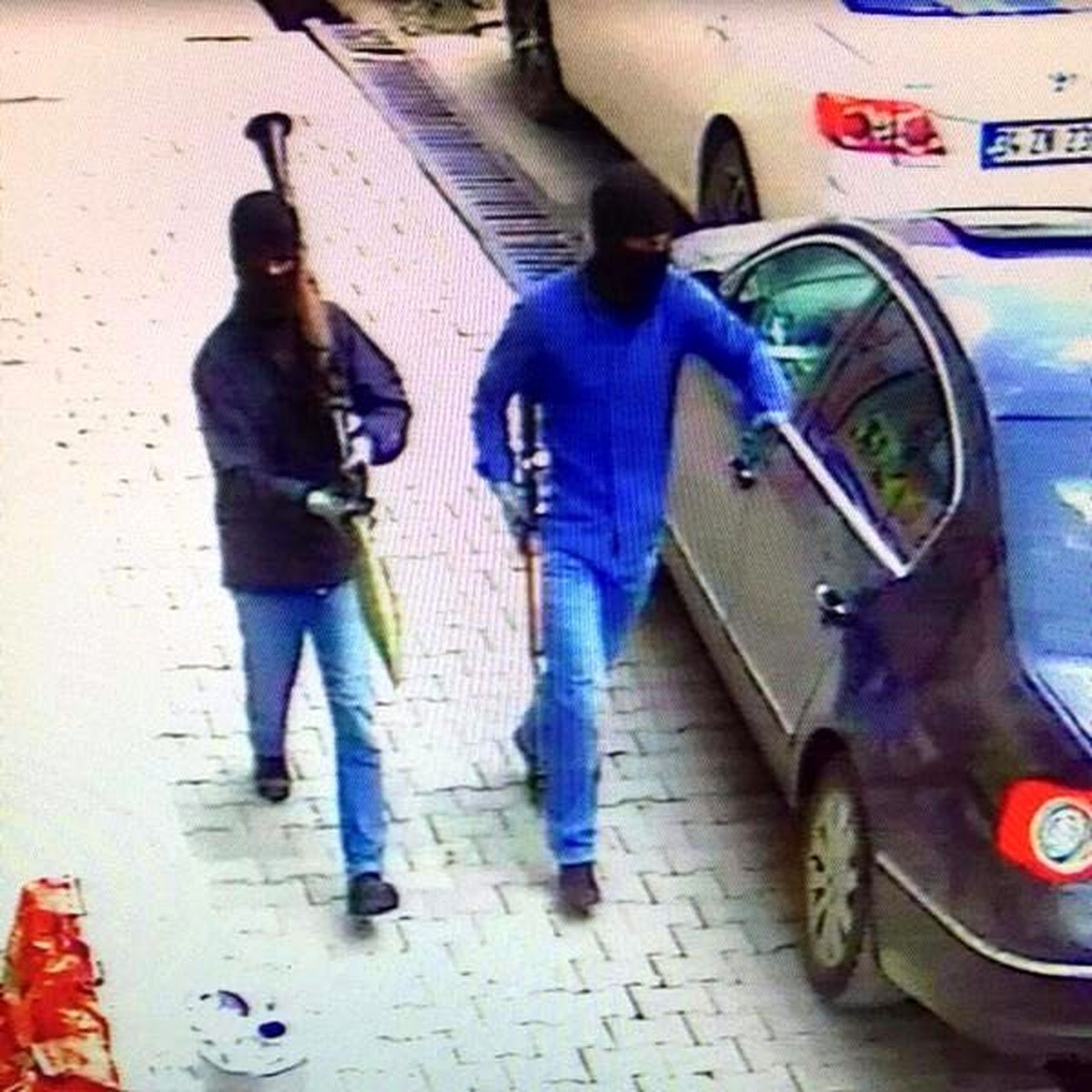 Yüksekova Emniyet Müdürlüğü'ne Saldıran Roketatarlı İki PKK'lı Kamerada