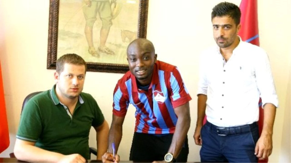 1461 Trabzon Serge Ognadon Akakpo ile Sözleşme İmzaladı