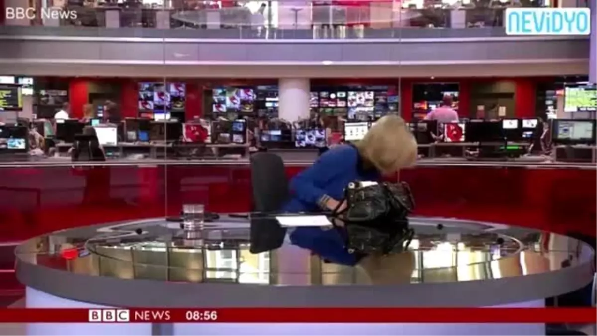 Bbc Muhabiri Carole Walker Fena Yakalandı