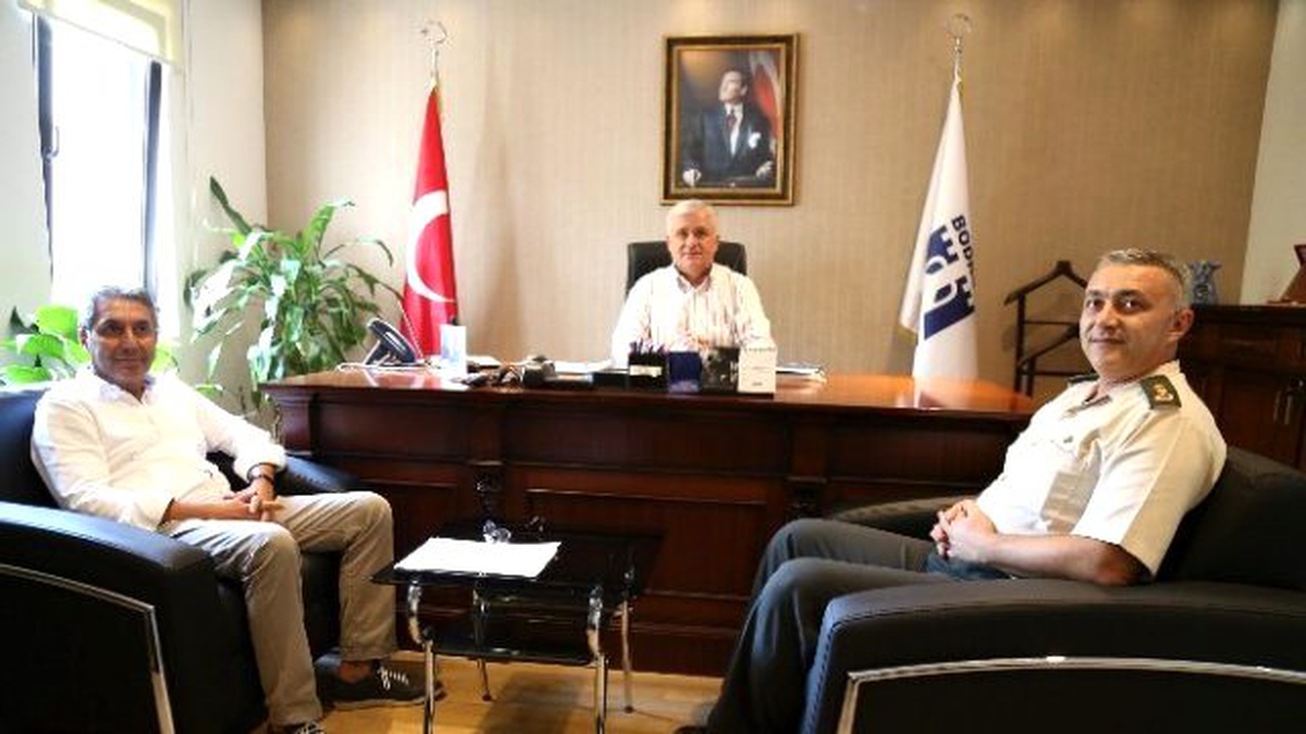 Bodrum İlçe Jandarma Komutanı Demirörs\'ten Veda Ziyaretleri