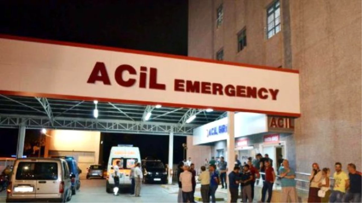 Dursun Ali Erzincanlı Kaza Yaptı, Annesi Yaralandı