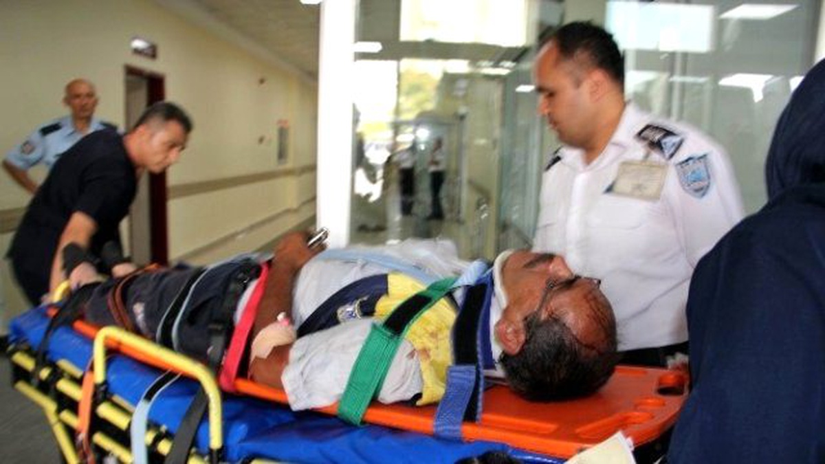 Kayseri\'de Kamyonetler Çarpıştı: 3 Yaralı