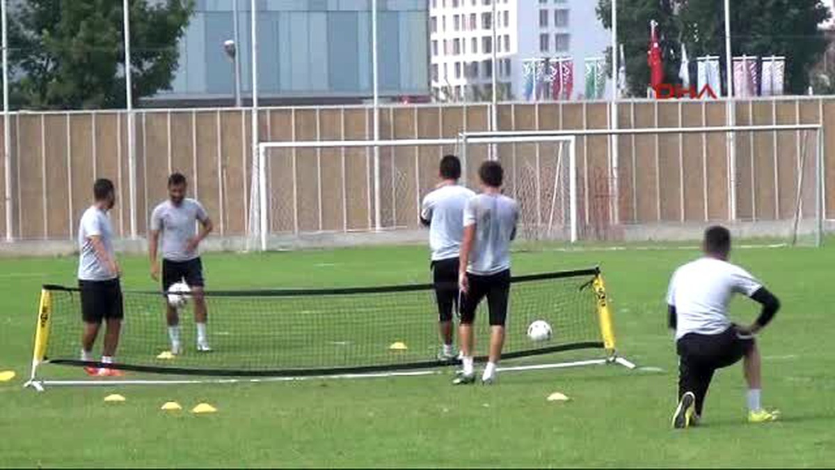 Samsunspor Teknik Direktörü Özat Samsunspor\'u Çalıştırmak Her Antrenör İçin Gurur Verici Bir Şeydir