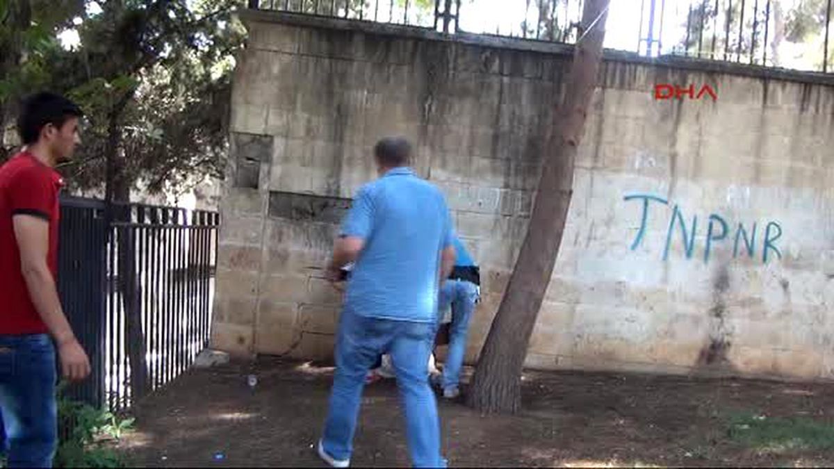 Şanlurfa - Parkta Tabancayla İntihar Etmek İsteyen Genç Kız Ağır Yaralandı
