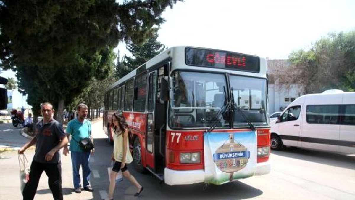 Adana\'ya Gelen Üniversitelilere Sıcak Tesellisi