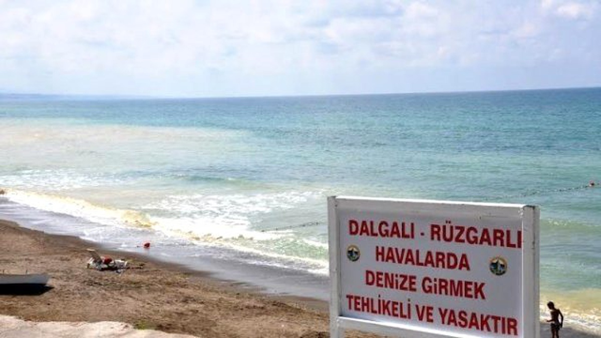 Alaplı Belediyesi Deniz Kenarlarına Uyarıcı Levhalar Yerleştirdi