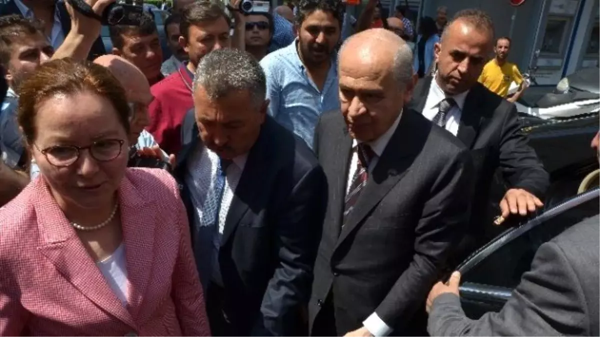 Bahçeli: "Ak Parti ve CHP Cuma Namazı Sonrasında Koalisyonu Kurmalı"