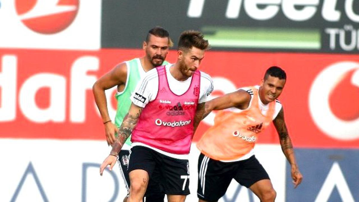 Beşiktaş, Yeni Sezon Hazırlıklarını Sürdürüyor