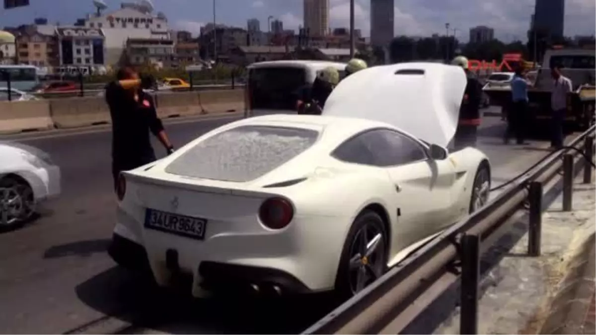 E-5\'te Ferrari Yandı, Trafik Yoğunlaştı