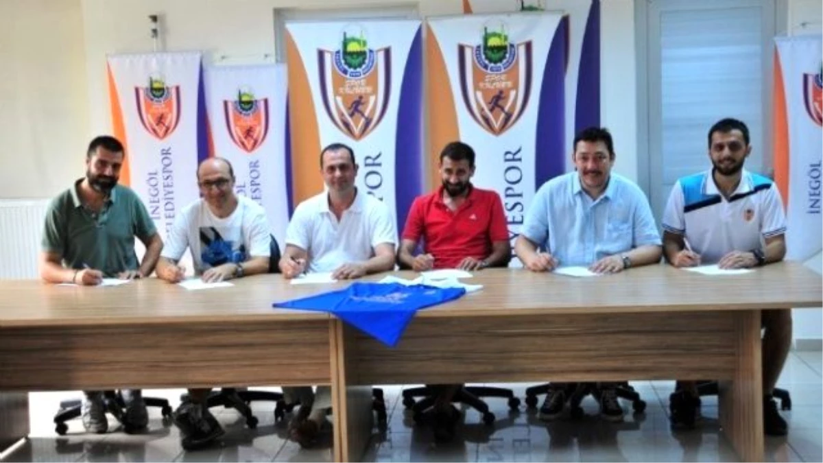 İnegöl Belediyespor Basketbol Takımı Teknik Heyeti ile Sözleşme İmzalandı