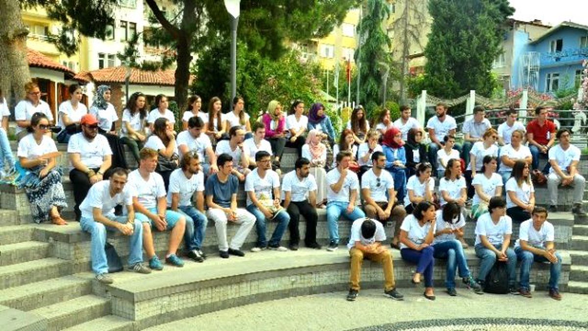 İzmit Belediyesinden Gençlere Deprem Eğitimi