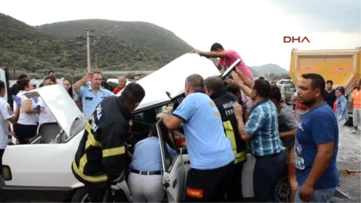 Milas - Otomobil Tır\'a Arkadan Çarptı: 1 Ölü, 6 Yaralı