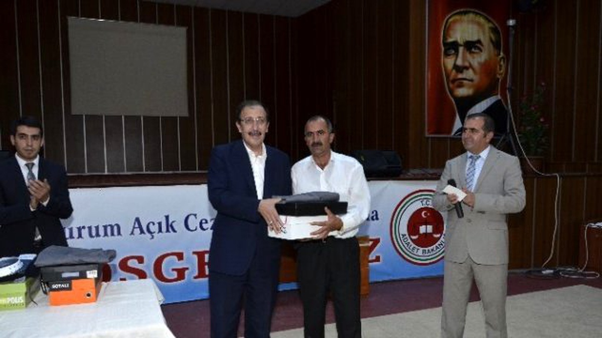 Palandöken Belediyesi 111 Hükümlüyü Giyindirdi