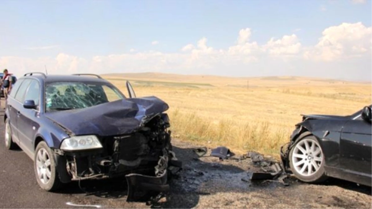 Yozgat\'ta Trafik Kazası: 10 Yaralı