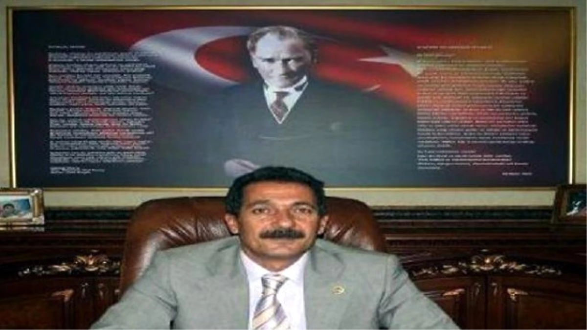 Ağrı\'da Ak Partili Başkanın Akaryakıt İstasyonu Yakıldı