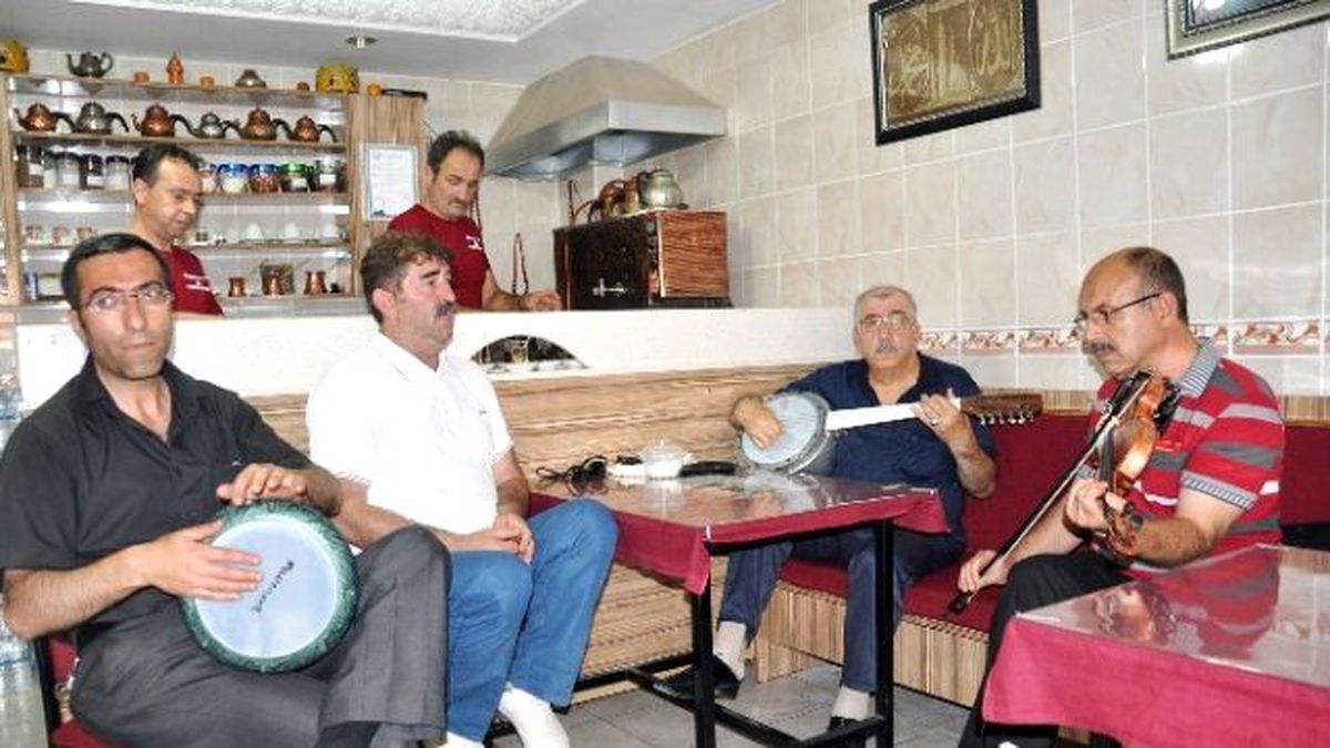 Bu Çay Evi Diğerlerinden Farklı