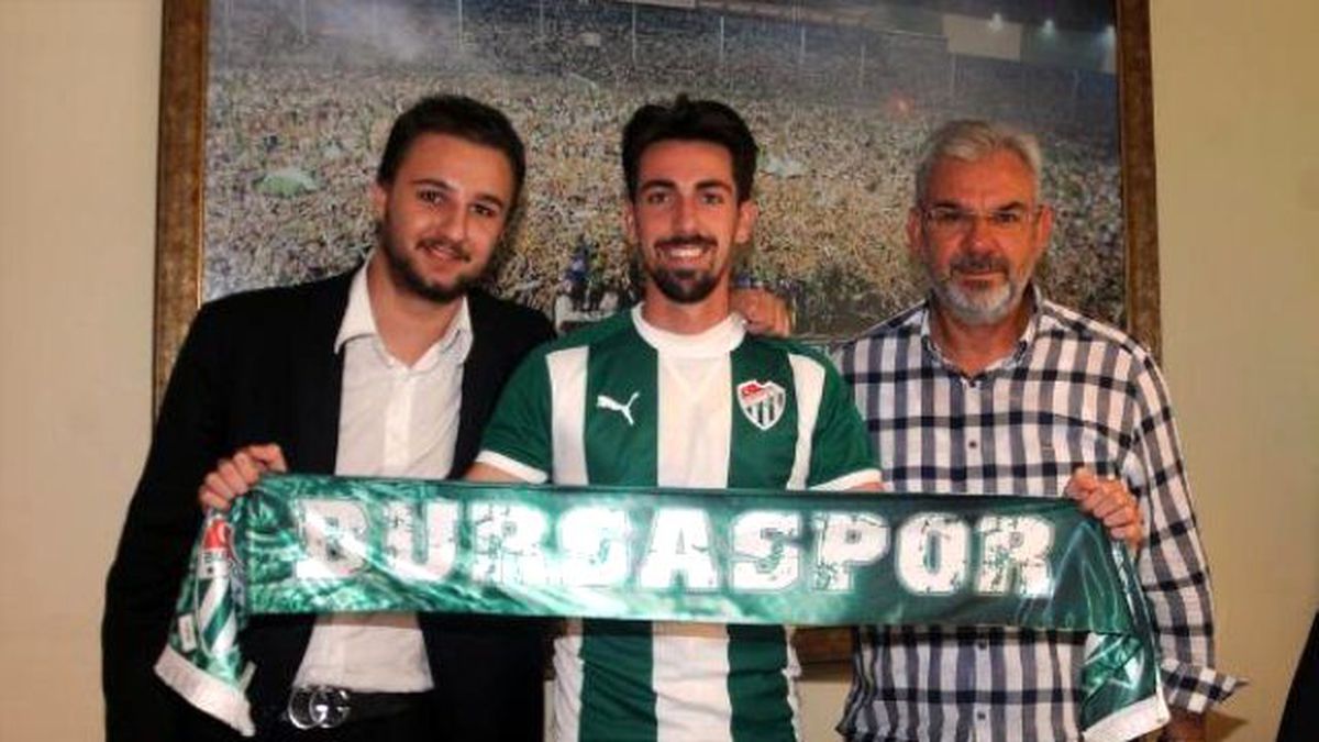 Bursaspor Isaac Cuenca ile 3 Yıllık Anlaşma Sağladı