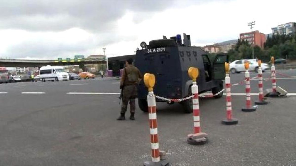 Çamlıca Gişelerinde Kapalı Kasa Araç Alarmı(1)