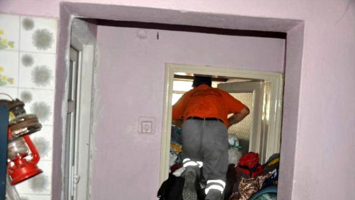 Çöp Evin Odalarına Böyle Girebildiler