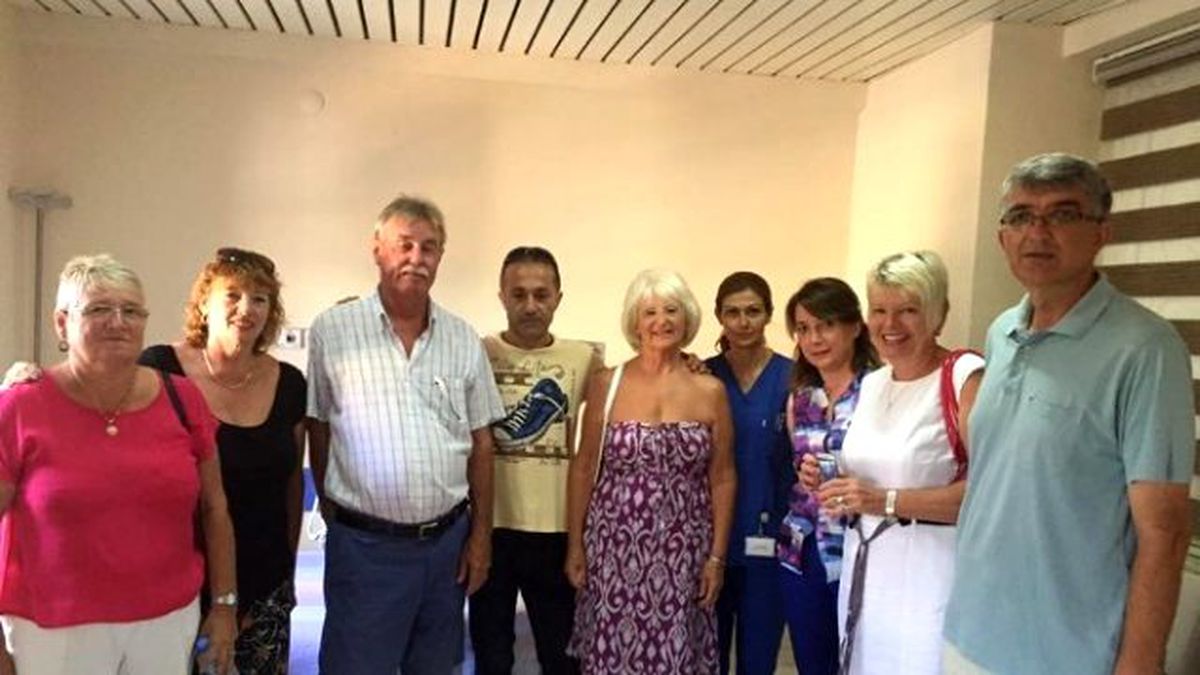Didim\'de Tiyatrodan Elde Edilen Gelir Hastaneye Aktarıldı