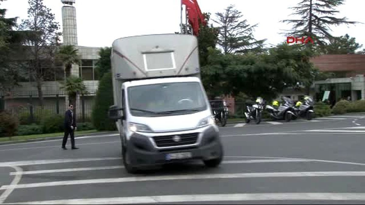 Erdoğan, Berdimuhamedov\'u Kabul Ediyor...