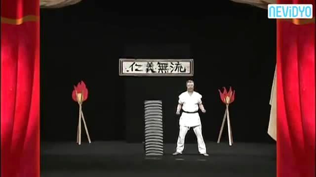 Gözlerinizden Yaş Getirecek Karate Gösterisi!