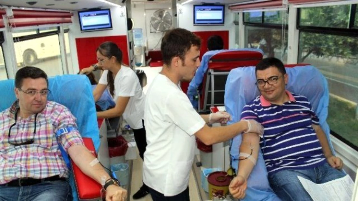 Kan Bağışına Mugiad ve Basın Desteği