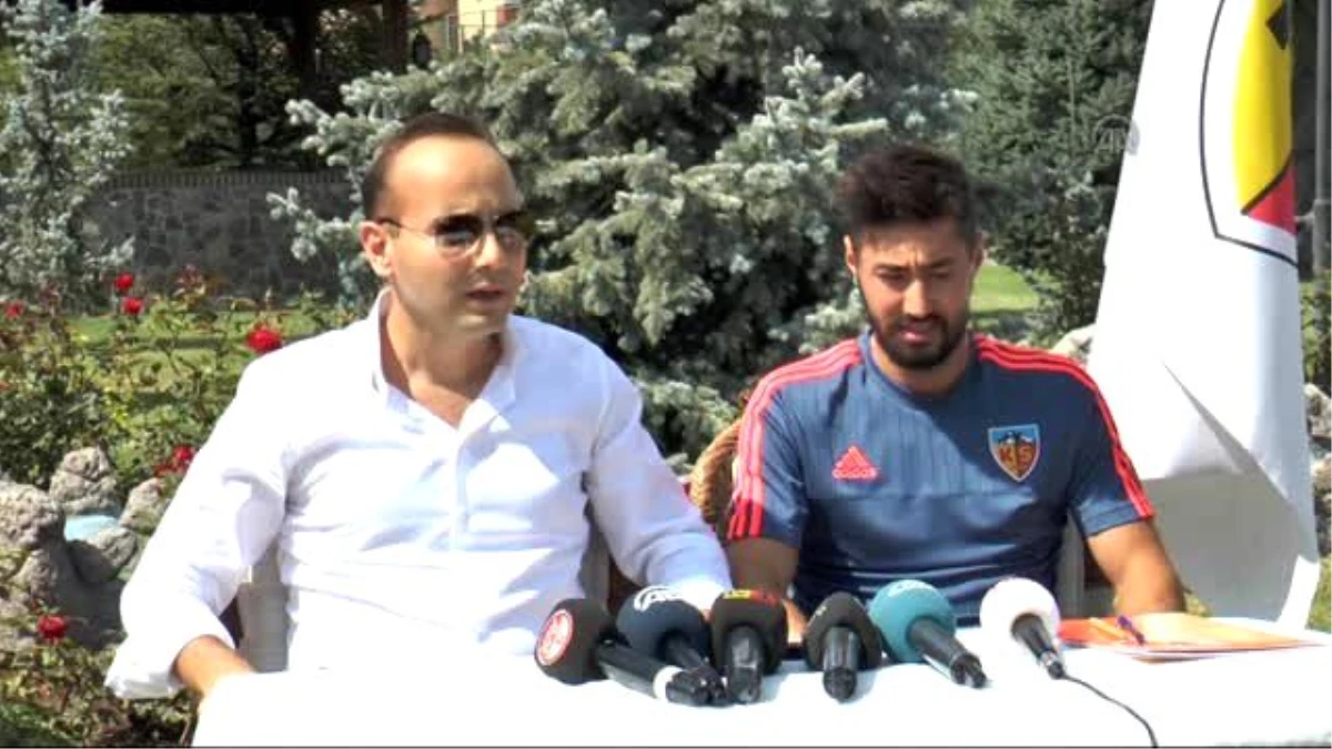 Kayserispor, Furkan Özçal ile Sözleşme İmzaladı