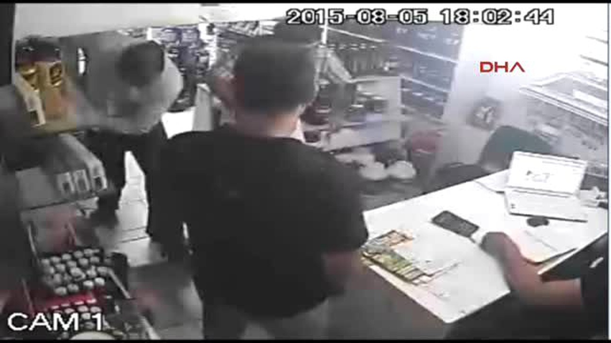Kocaeli Vücut Geliştirme Şampiyonu, 15 Kişi Tarafından Darp Edilen Böyle Darp Edildi