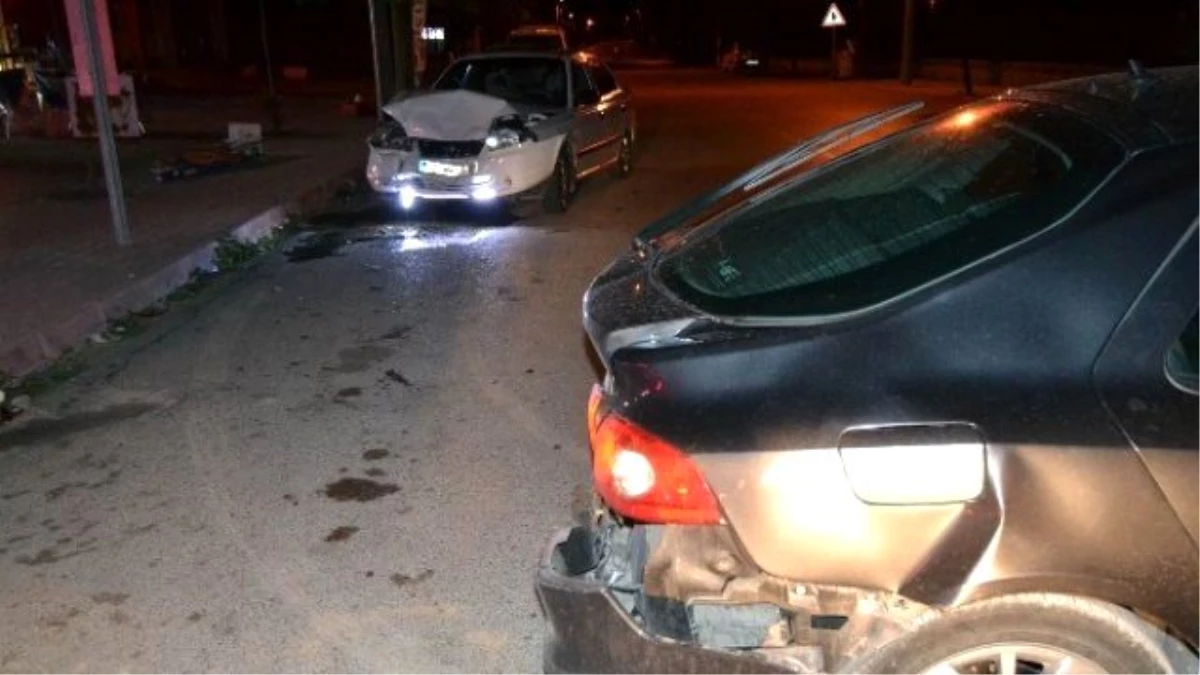 Kulu\'da Trafik Kazası: 2 Yaralı