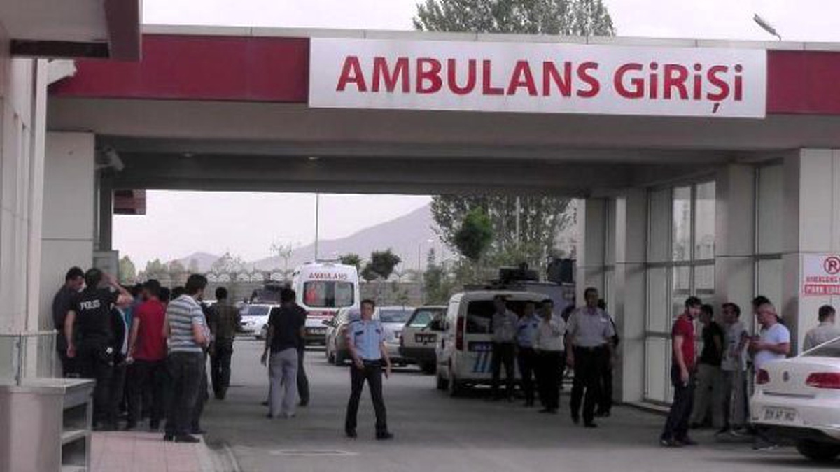 Muş\'ta Görevli Polis Memuru İntihara Kalkıştı