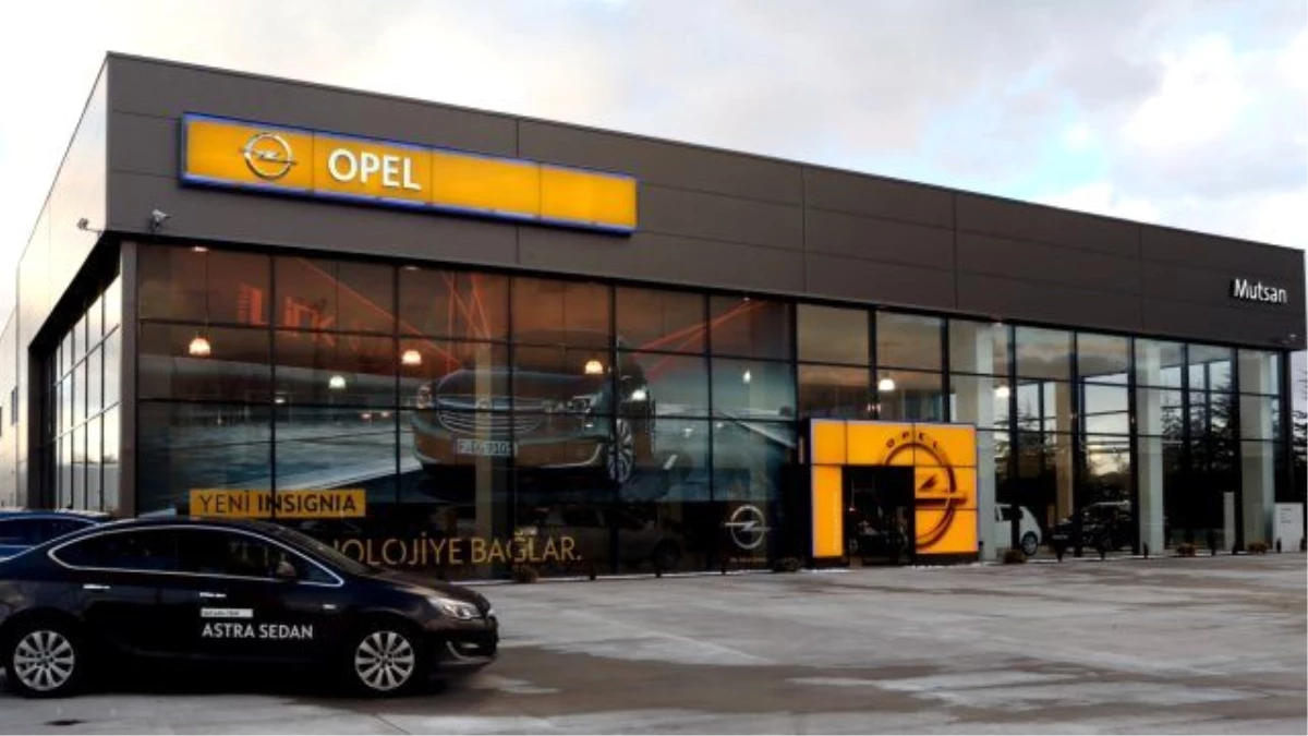 Mutsan Opel Plaza 10. Yılını Kutladı