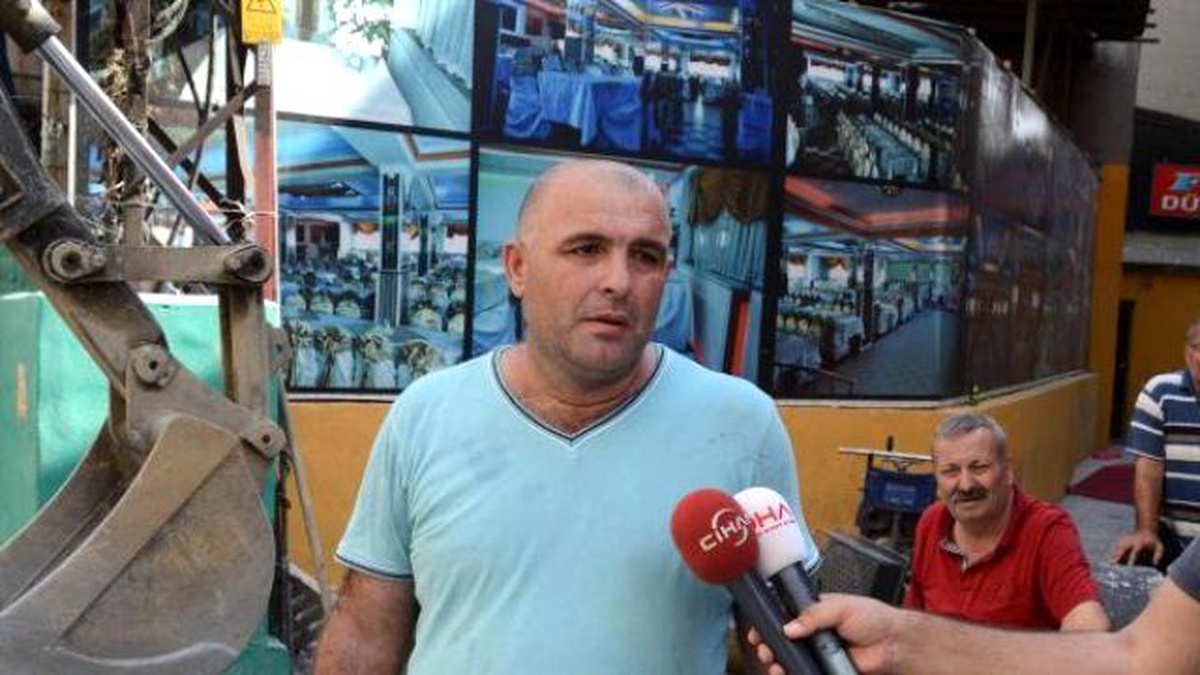 Okmeydanı\'nda İş Makinesine Molotofkokteyli Attılar