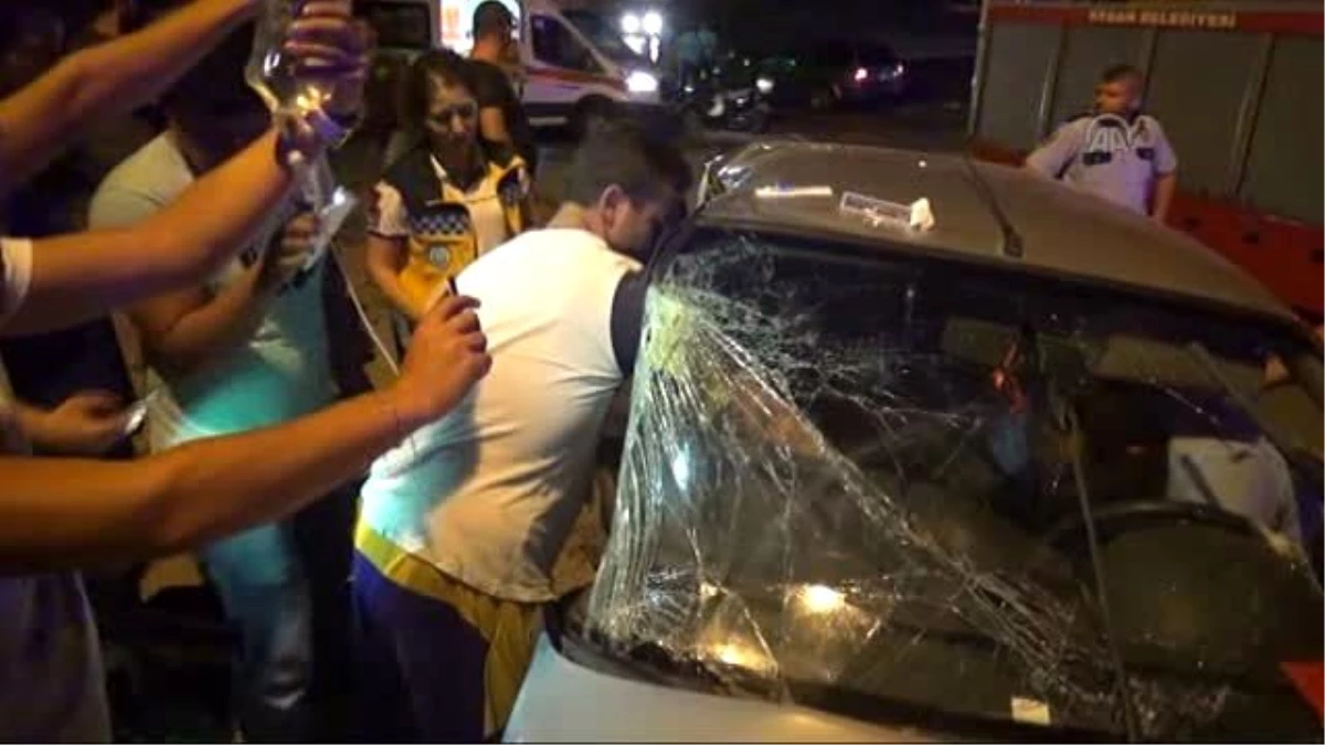Edirne\'de Otomobiller Çarpıştı: 1 Ölü, 7 Yaralı