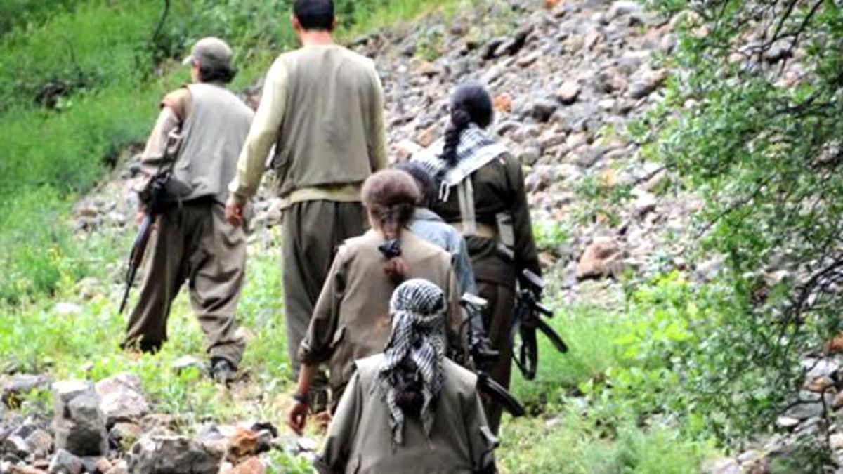 PKK'lılar Uludere'de Hükümet Konağı, Emniyet ve Jandarmaya Saldırdı