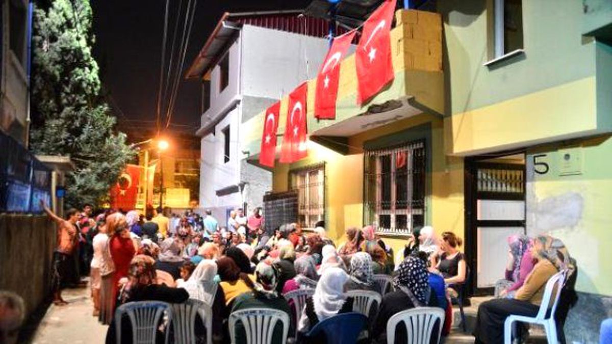 Şehidin Adana\'daki Baba Ocağına Ateş Düştü