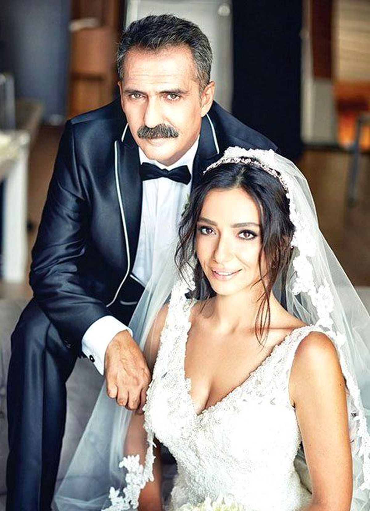 Yavuz Bingöl ve Öykü Gürman Balayı Yerine Hipodroma Gitti