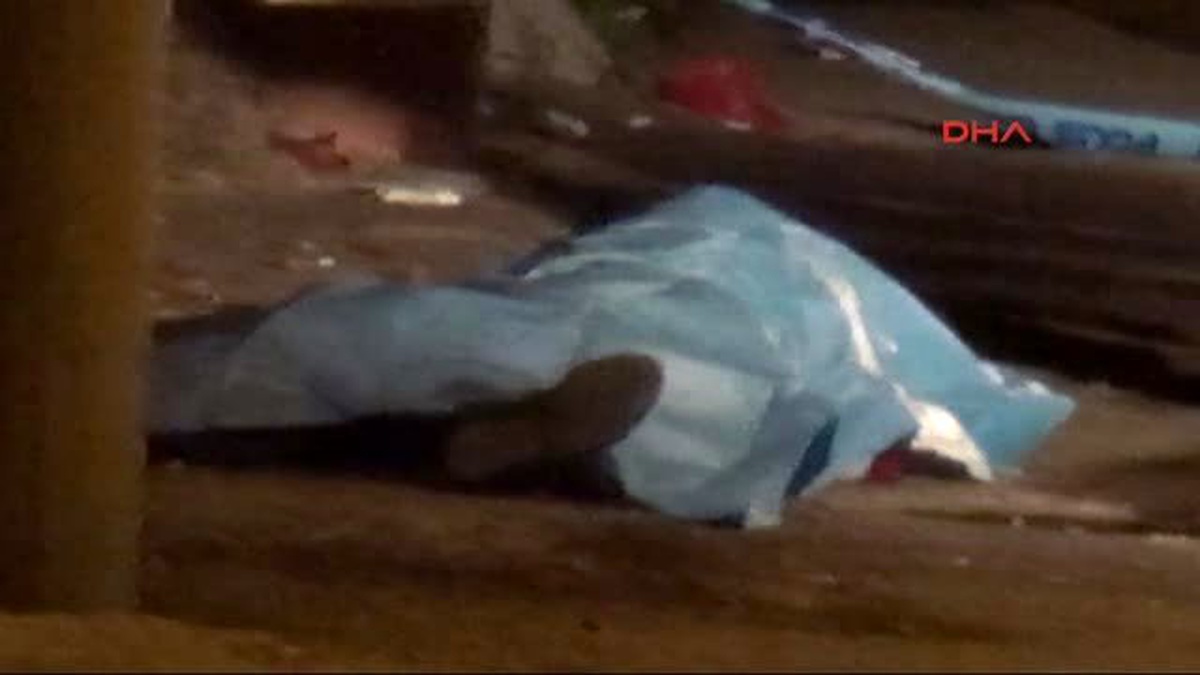 Adana Bar Çıkışı Silahlı Çatışma; 1 Ölü, 1 Yaralı