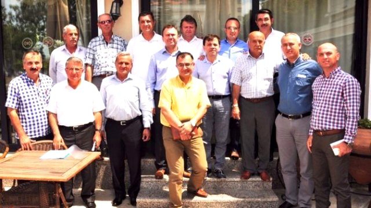 AK Parti Milletvekili Turan Eski Belediye Başkanlarıyla Buluştu