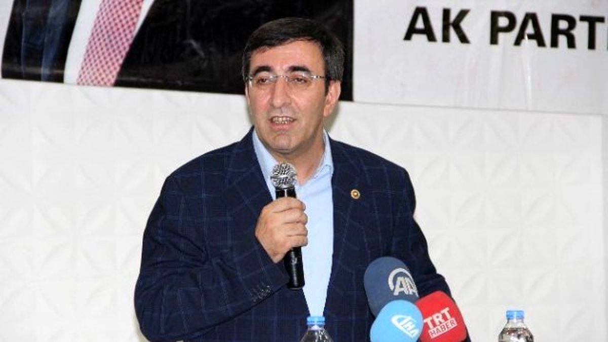 Bakan Yılmaz Diyarbakır\'da İlçe Danışma Meclis Toplantısına Katıldı