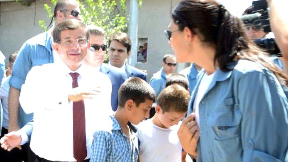 Başbakan Davutoğlu ve Genelkurmay Başkanı Özel, Suriye Sınırında