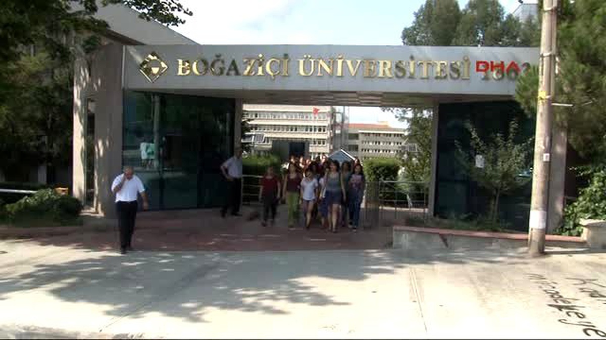 Boğaziçi Üniversitesi Yurdundaki Jiletli Saldırıya Protesto
