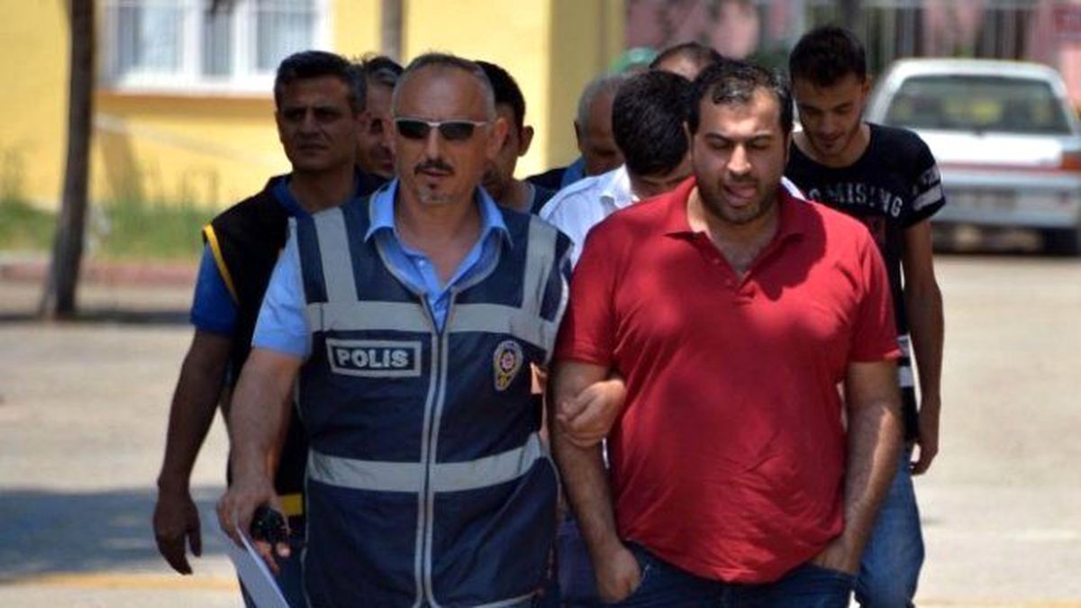Gelişen Türkiye Partisi\'ne Kumar Baskını