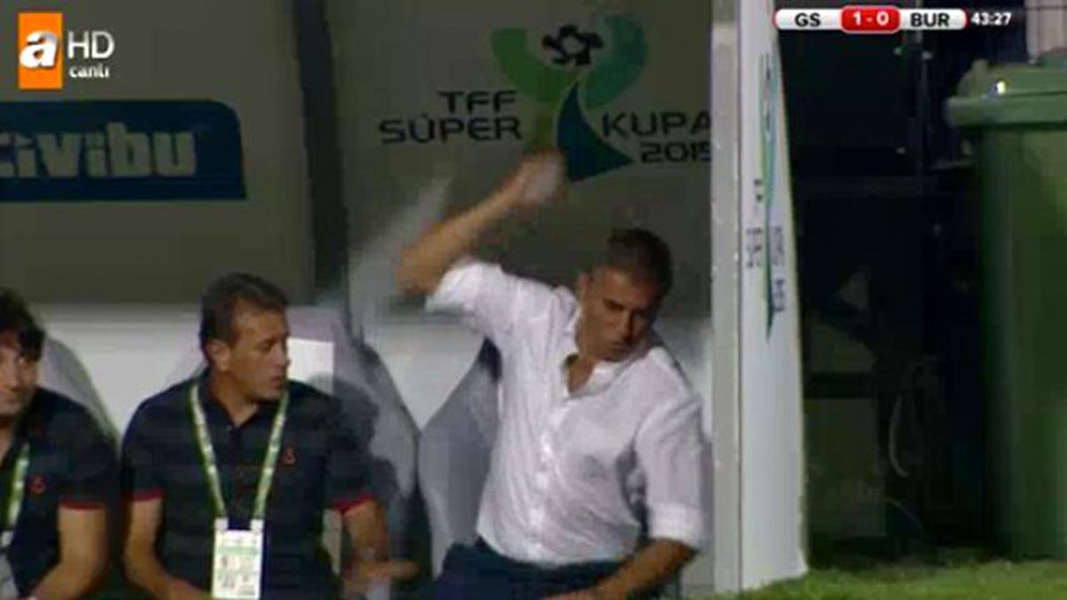 Hamza Hamzaoğlu, Muslera'ya Kızdı, Şişeyi Fırlattı