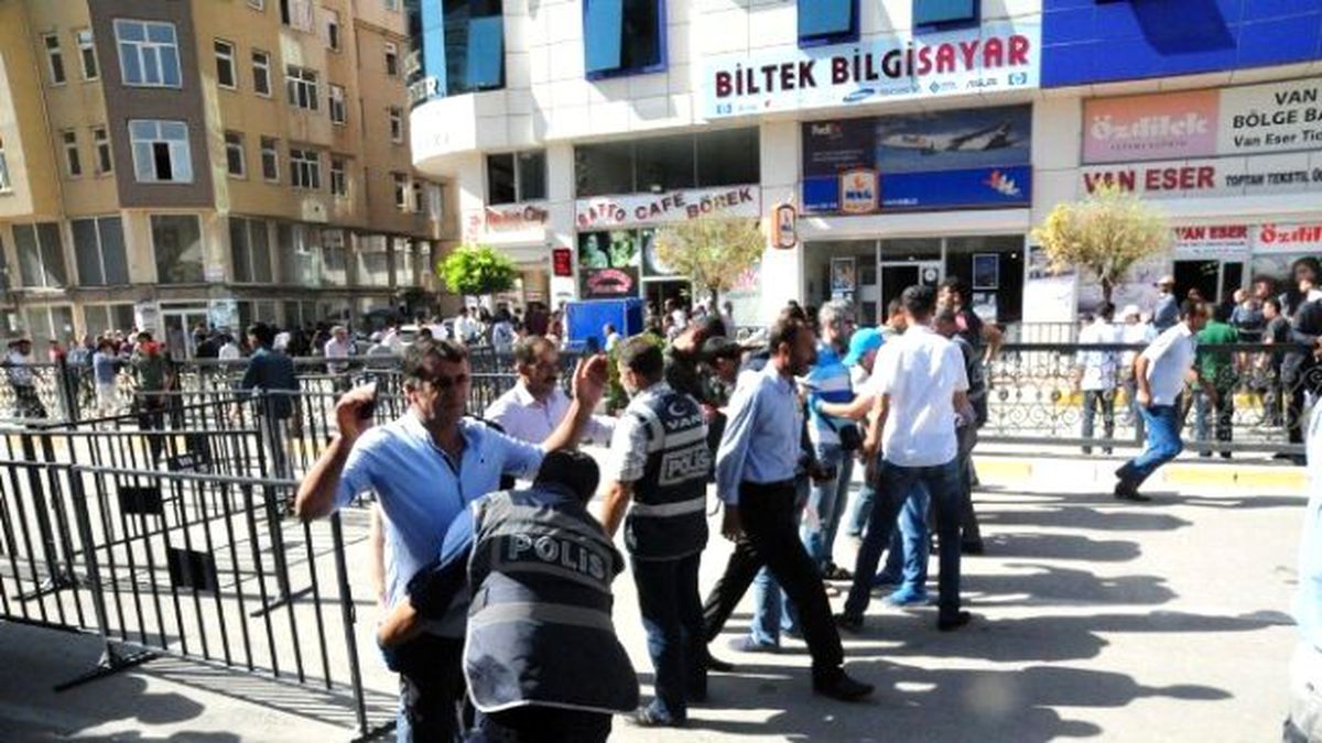 Hdp\'den Barış Mitingi