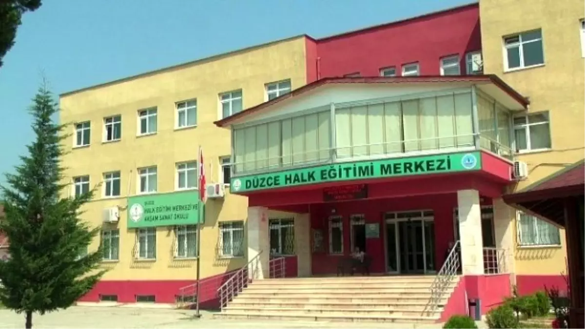 Hem'de Yaz Tatili Yok